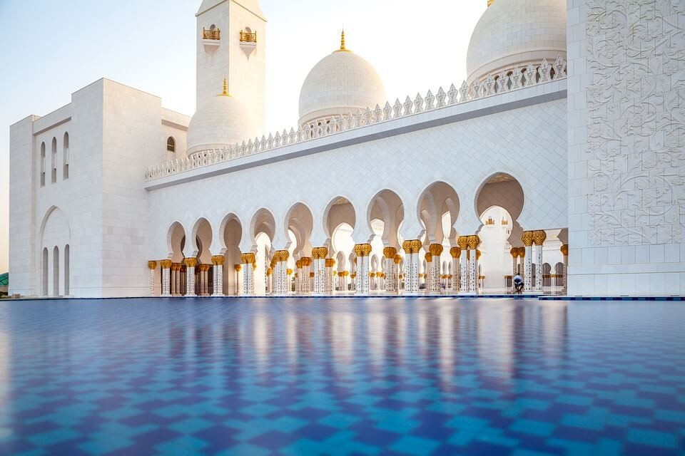 جدول قرّاء الإمارات لصلاة التراويح في العشر الأواخر من رمضان 1439 – 2018