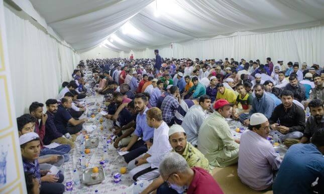 أعمال وإنجازات جمعية الشارقة الخيرية في رمضان